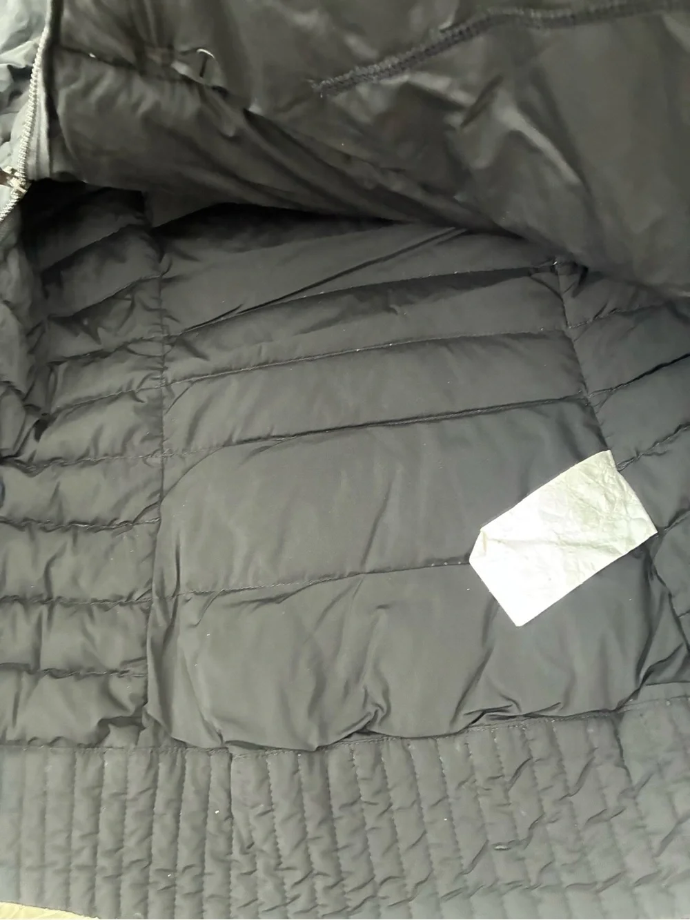 🌺HP🌺LULULEMON Black Hooded Puffer pullover- Lightweight Quilted size 4